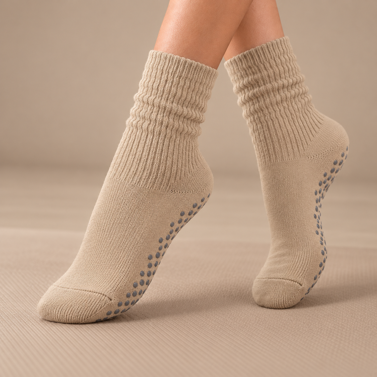 Chaussettes Pilates Antidérapantes Côtelées – Beige